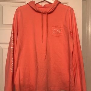 Women’s vineyard vines hoodie tee